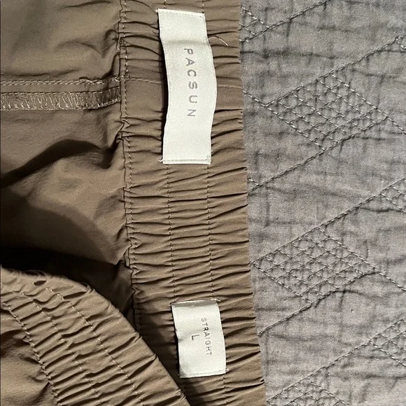 PacSun Khaki Cargo Pants for Men - Picture 2 of 4